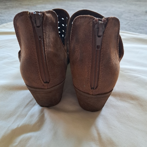 Fergalicious Booties - Picture 4 of 8